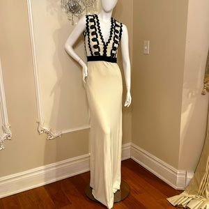 GUCCI Sleeveless Jersey V-Neck Gown with Lace Trim Size S
